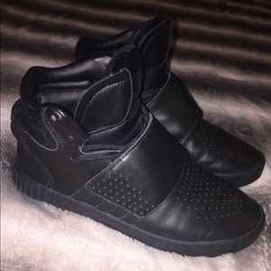 Men’s Adidas Tubular Invader Strap black